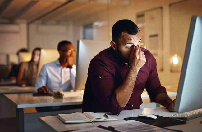 Navigating the Top 5 Stress Factors Impacting Employee Engagement