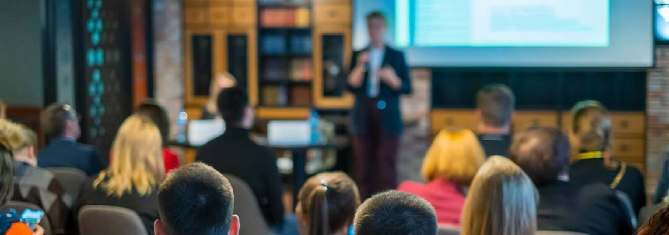 training-keynotes-hero-bg